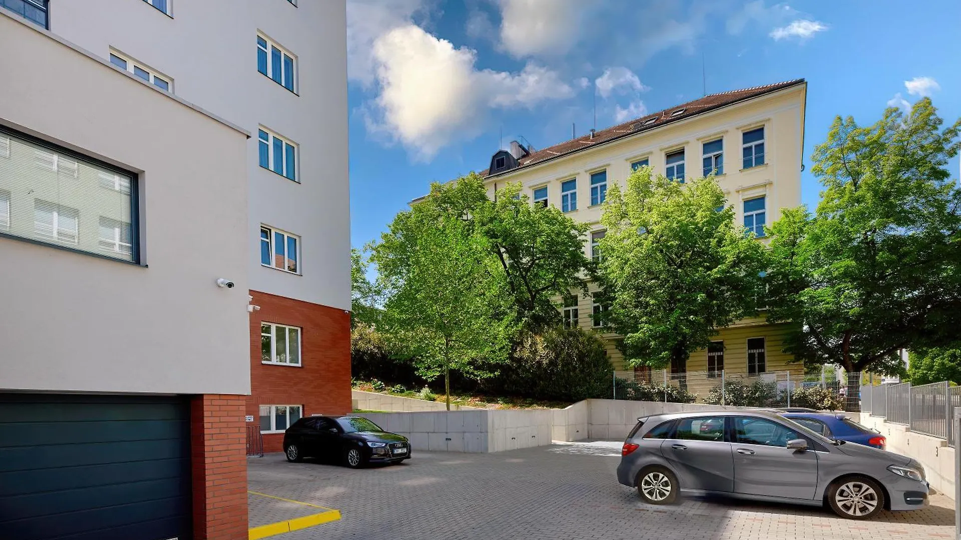 Apartment Downtown Suites Belohorska Prague