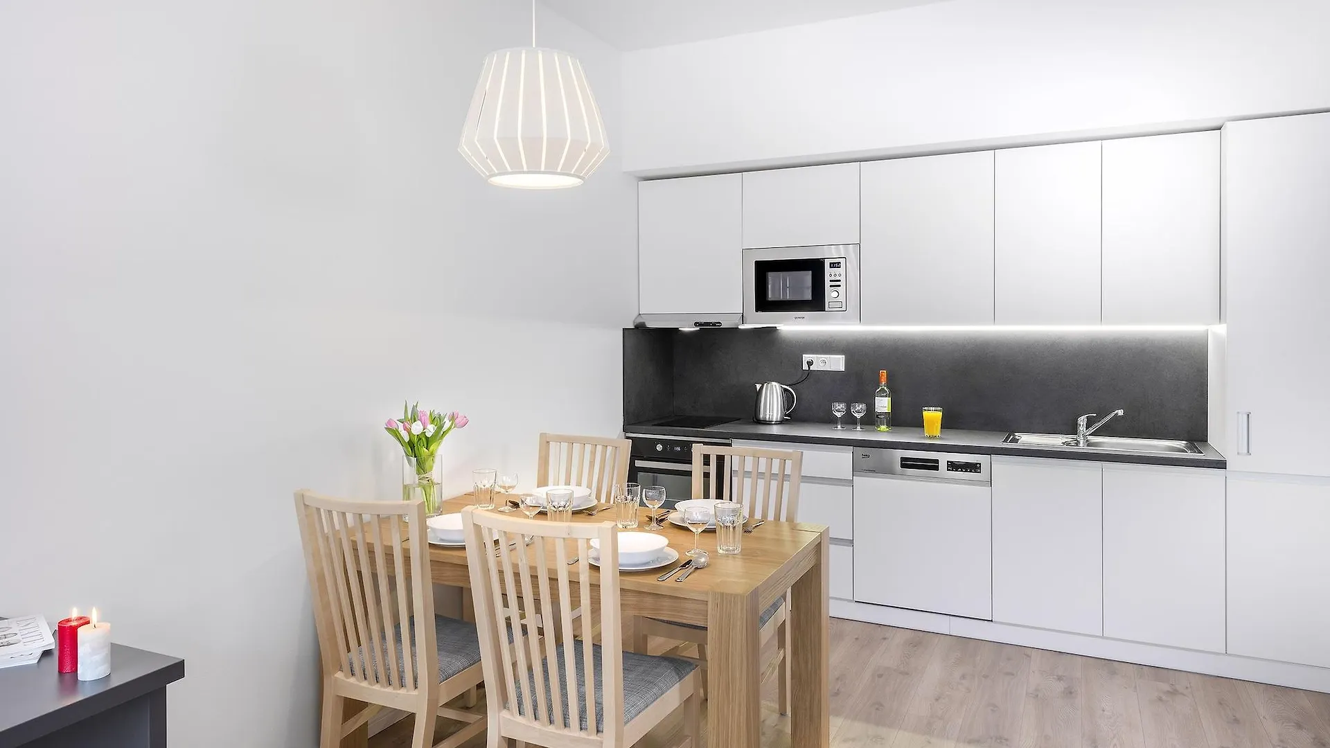 Downtown Suites Belohorska Praga 0*,