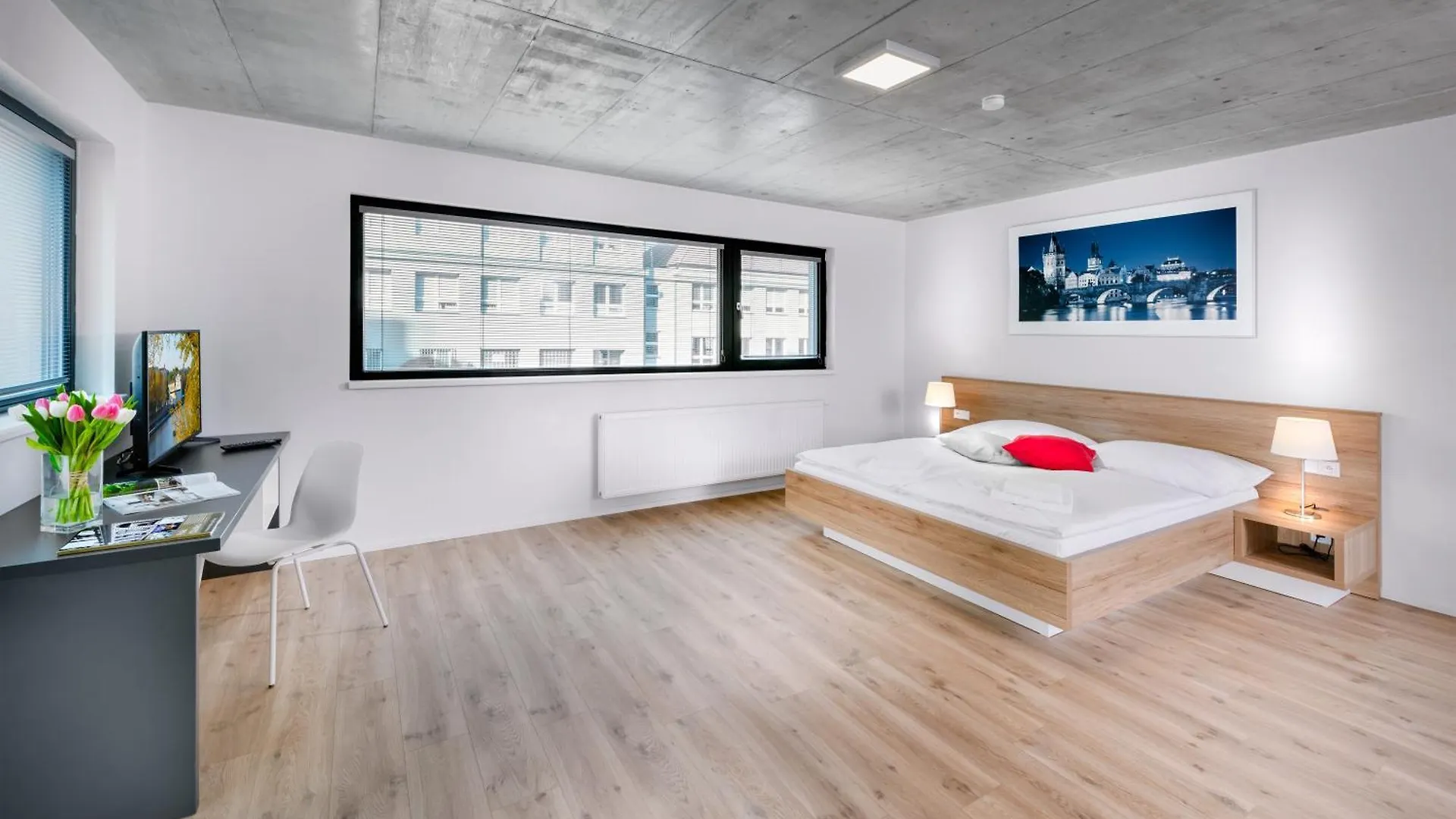 Downtown Suites Belohorska Praga Appartamento